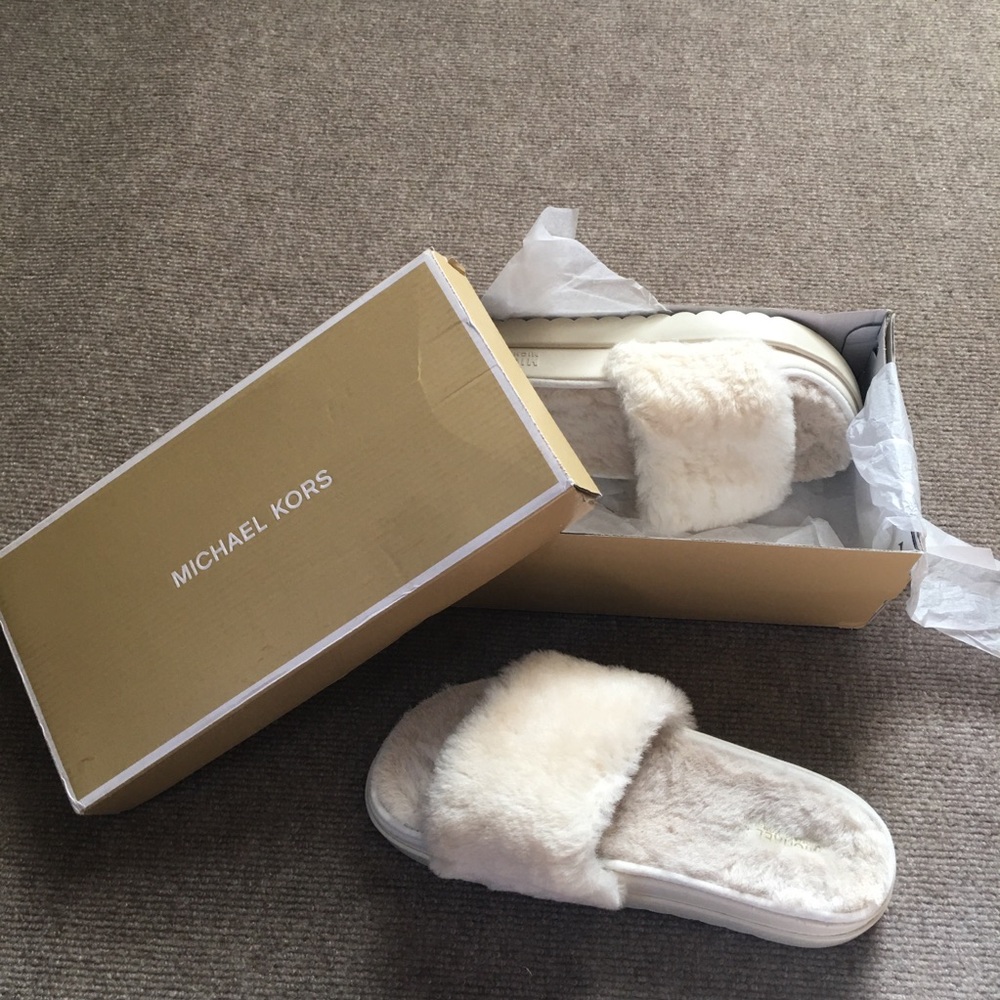Michael Kors slides comfy and cute! Negotiable !